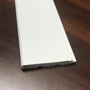 Hvitmalt Perlefaspanel